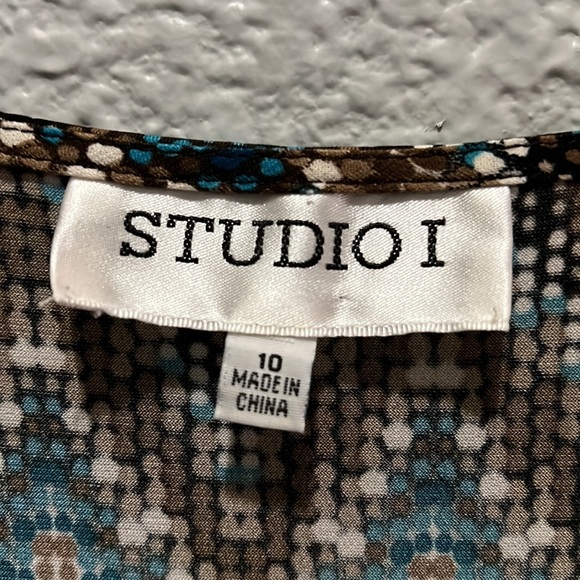 Studio I Brown V Neck sleeveless dress size 10 - Picture 3 of 4